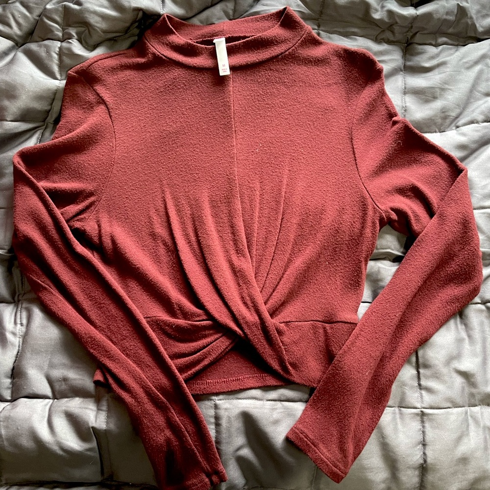 Burgundy Cropped Turtle Neck Shirt